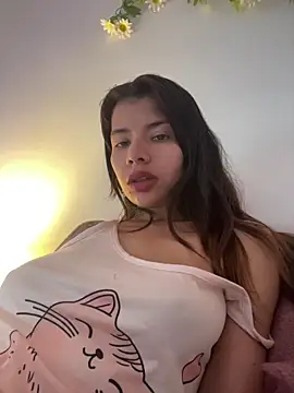 Snapshot of adop_me__ chatting on 12.14.25 adop me online show from 12.14.25