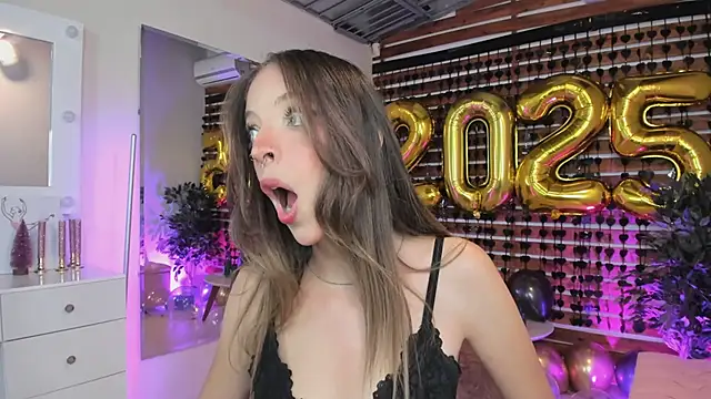 Sapphire Venuss online show from 12.30.24