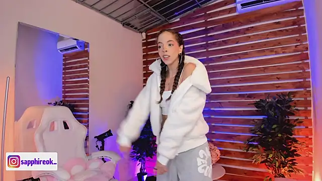 Sapphire Venuss online show from 03.18.26