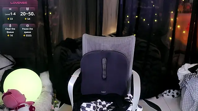 Snapshot of Evajoannana chatting on 09.26.25 Evajoannana online show from 09.26.25