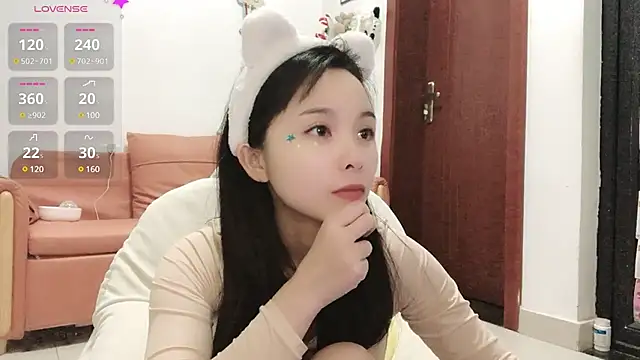 Snapshot of QQ88-99 chatting on 12.22.24 QQ88-99 online show from 12.22.24