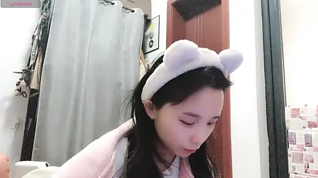 Snapshot of QQ88-99 chatting on 02.12.25 QQ88-99 online show from 02.12.25