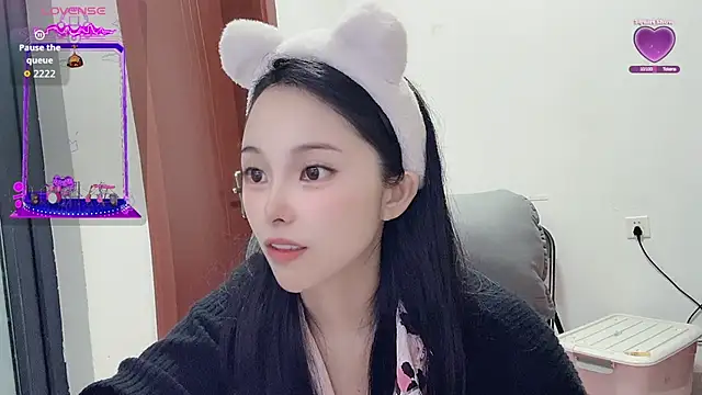 Snapshot of QQ88-99 chatting on 10.06.25 QQ88-99 online show from 10.06.25