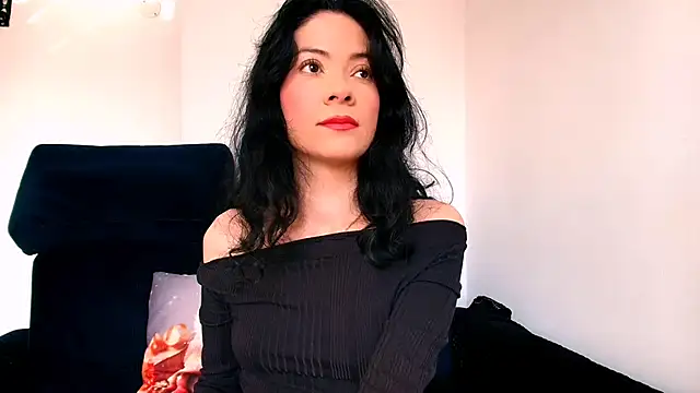 miabeautyxx online show from 04.22.26