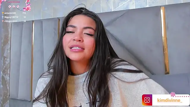 KimDevinne online show from 02.05.25