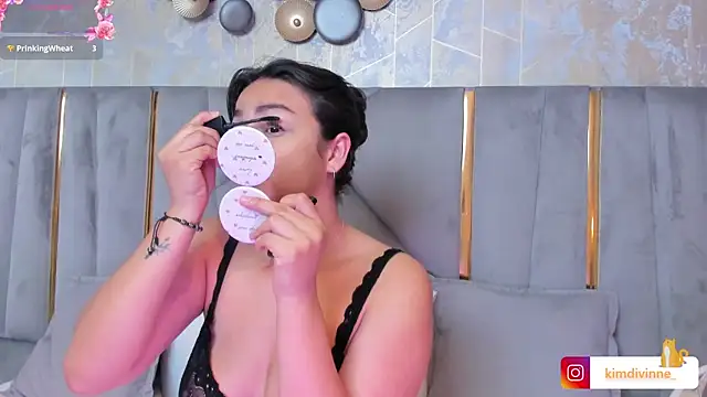 KimDevinne online show from 03.19.25