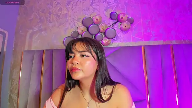 KimDevinne online show from 07.30.26