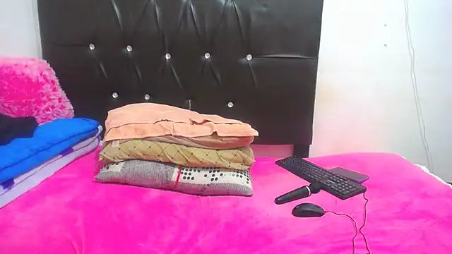 BigbootyNickyx online show from 03.12.25