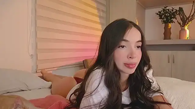 Siny Moore online show from 02.24.25