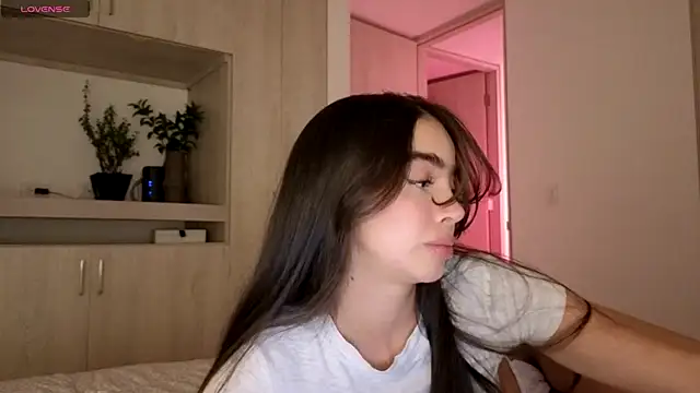 Siny Moore online show from 09.14.25