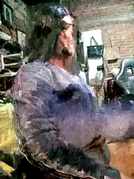 Snapshot of yovana13 chatting on 03.31.26 yovana13 online show from 03.31.26