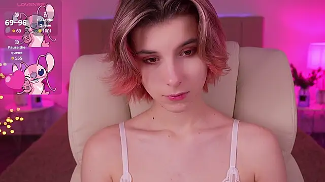 HaylaAmber online show from 01.18.25