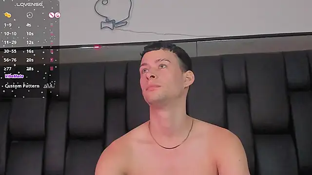 JadeSmiith  online show from 01.31.25