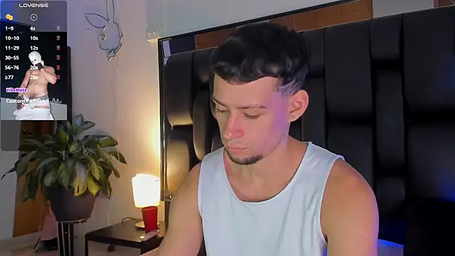 JadeSmiith  online show from 09.08.25