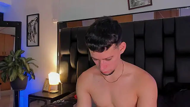 JadeSmiith  online show from 09.12.25