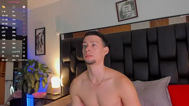 JadeSmiith  online show from 09.18.25