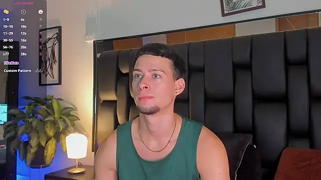 JadeSmiith  online show from 09.24.25