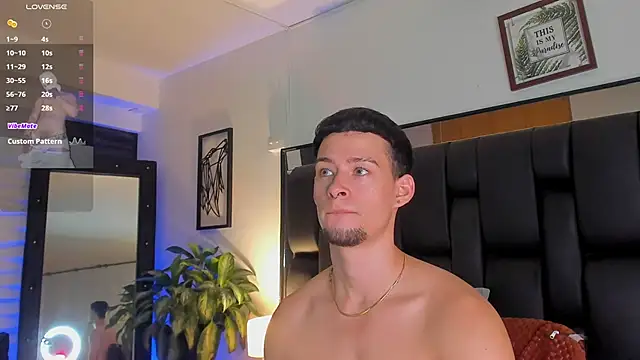 JadeSmiith  online show from 09.25.25