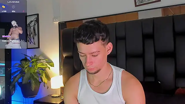 JadeSmiith  online show from 10.11.25