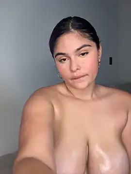 Sarasweet sex online show from 04.28.26