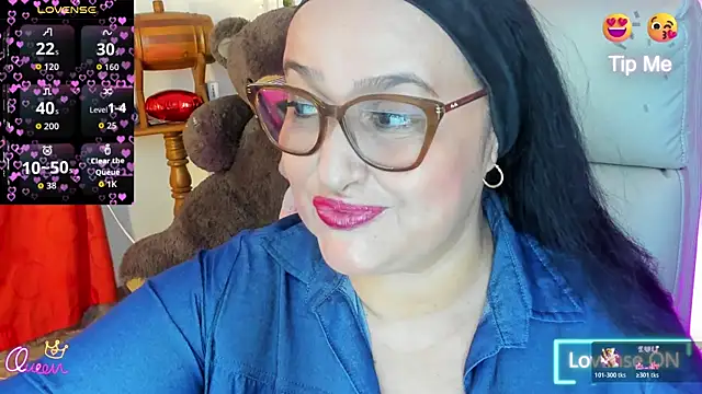 Gia Nahomi online show from 04.23.26