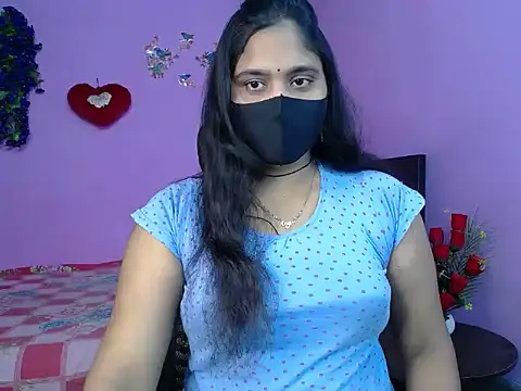 Hot Maleka online show from 04.30.26