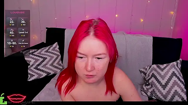 Snapshot of Sara_Robinson chatting on 12.27.24 Sara Robinson online show from 12.27.24