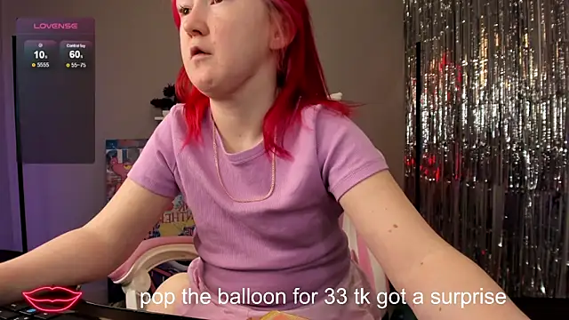 Snapshot of Sara_Robinson chatting on 12.30.24 Sara Robinson online show from 12.30.24