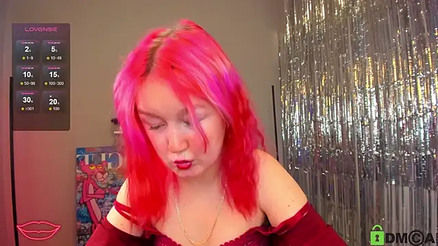 Snapshot of Sara_Robinson chatting on 01.06.25 Sara Robinson online show from 01.06.25