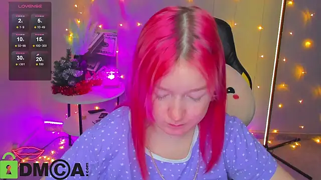 Snapshot of Sara_Robinson chatting on 01.19.25 Sara Robinson online show from 01.19.25