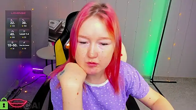 Snapshot of Sara_Robinson chatting on 01.27.25 Sara Robinson online show from 01.27.25