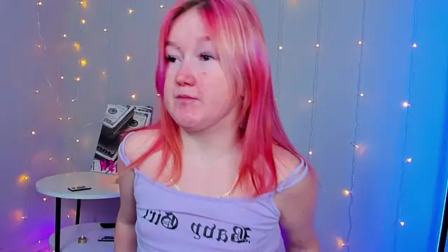 Snapshot of Sara_Robinson chatting on 01.27.25 Sara Robinson online show from 01.27.25