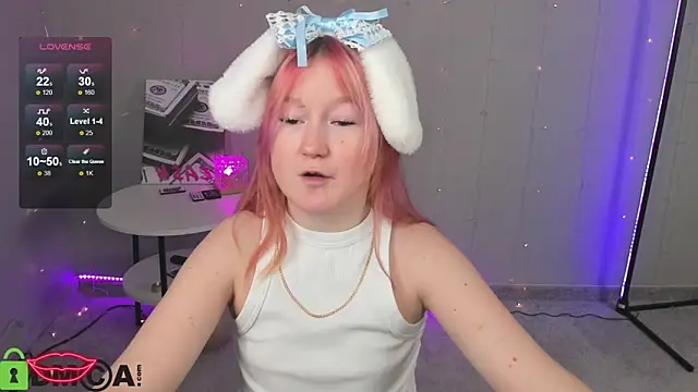 Snapshot of Sara_Robinson chatting on 02.01.25 Sara Robinson online show from 02.01.25