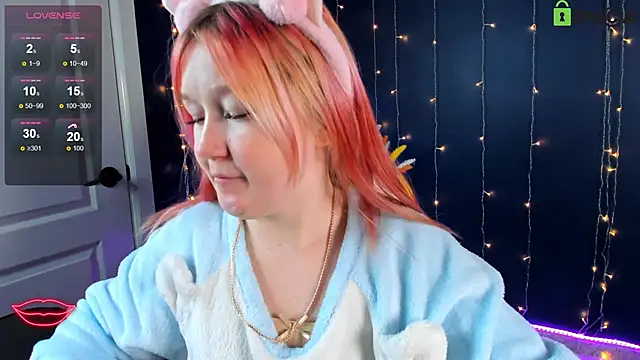 Snapshot of Sara_Robinson chatting on 02.13.25 Sara Robinson online show from 02.13.25