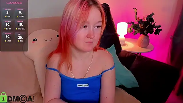 Snapshot of Sara_Robinson chatting on 02.15.25 Sara Robinson online show from 02.15.25