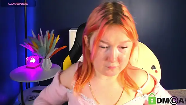 Snapshot of Sara_Robinson chatting on 02.21.25 Sara Robinson online show from 02.21.25