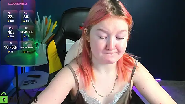 Snapshot of Sara_Robinson chatting on 02.22.25 Sara Robinson online show from 02.22.25