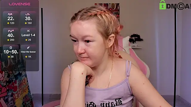 Snapshot of Sara_Robinson chatting on 03.03.25 Sara Robinson online show from 03.03.25