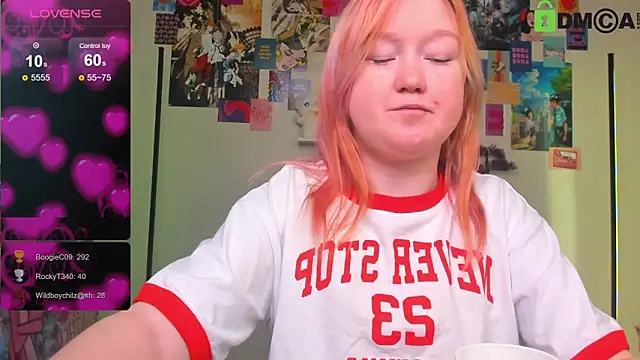 Snapshot of Sara_Robinson chatting on 03.08.25 Sara Robinson online show from 03.08.25