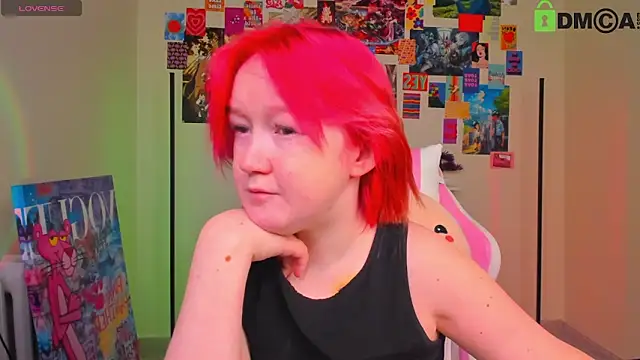 Snapshot of Sara_Robinson chatting on 03.13.25 Sara Robinson online show from 03.13.25