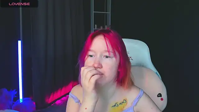 Snapshot of Sara_Robinson chatting on 03.15.25 Sara Robinson online show from 03.15.25