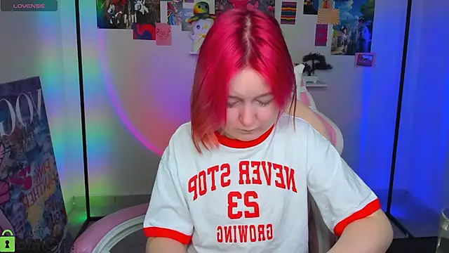 Snapshot of Sara_Robinson chatting on 03.19.25 Sara Robinson online show from 03.19.25