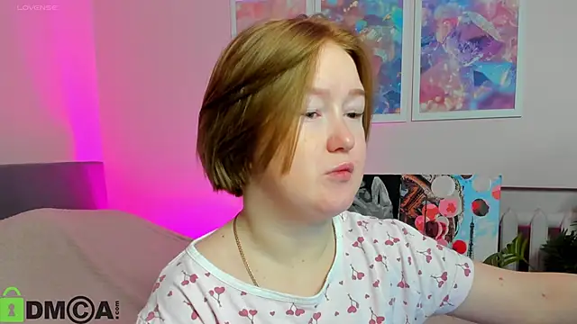 Snapshot of Sara_Robinson chatting on 10.25.25 Sara Robinson online show from 10.25.25