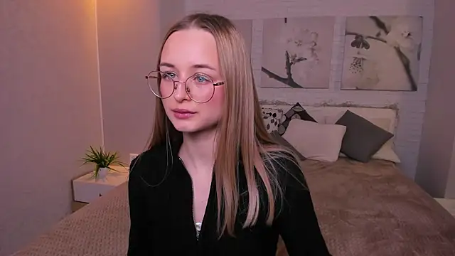 Tiffanyhunt online show from 02.03.25