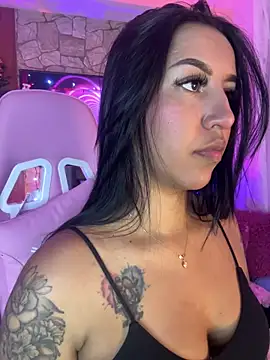 Tamara Roberts1 online show from 12.21.25