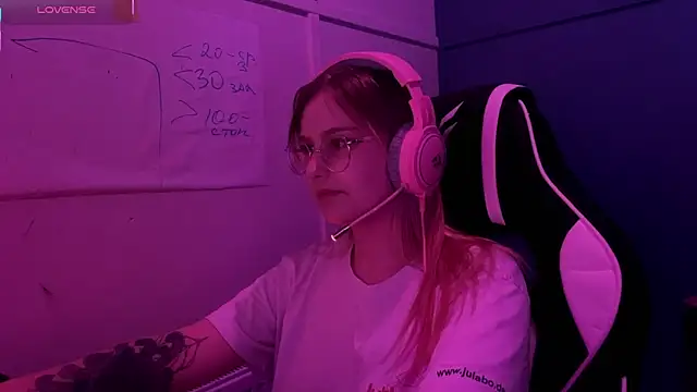 JacyWinslat online show from 03.21.25