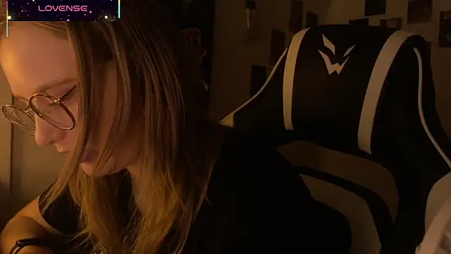 JacyWinslat online show from 10.12.25