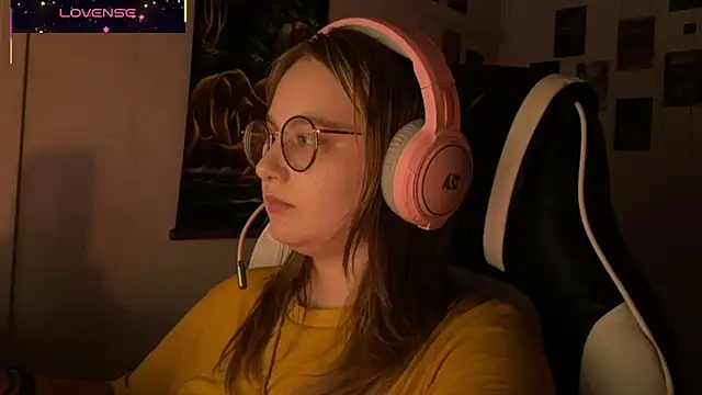 JacyWinslat online show from 10.14.25