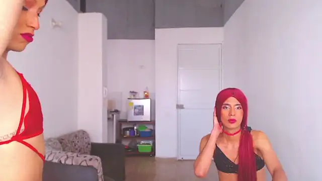 Snapshot of DOMINANTE_KLOE_ chatting on 01.08.25 DOMINANTE KLOE online show from 01.08.25