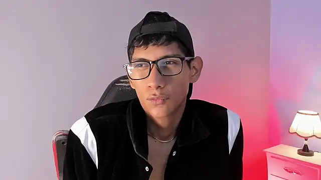 Nick Collins18 online show from 09.25.25